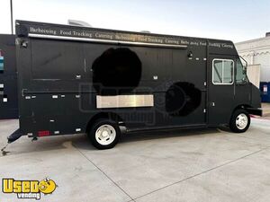 TURNKEY & LOW MILES - 2018 Ford F59 Food Truck with Pro-Fire Suppression