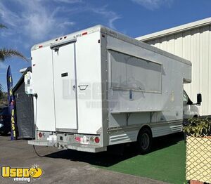 LOW MILES Barely Used 2009 Ford E-450 All-Purpose Food Truck w/ 2023 Kitchen Build-Out