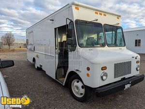 2012 Workhorse 28' Step Van Food Truck with 2019 Kitchen Build-Out