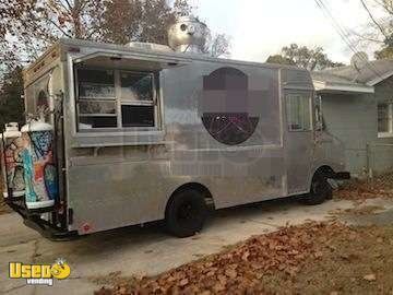 1988 - Chevy P30 Diesel Mobile Kitchen Food Truck