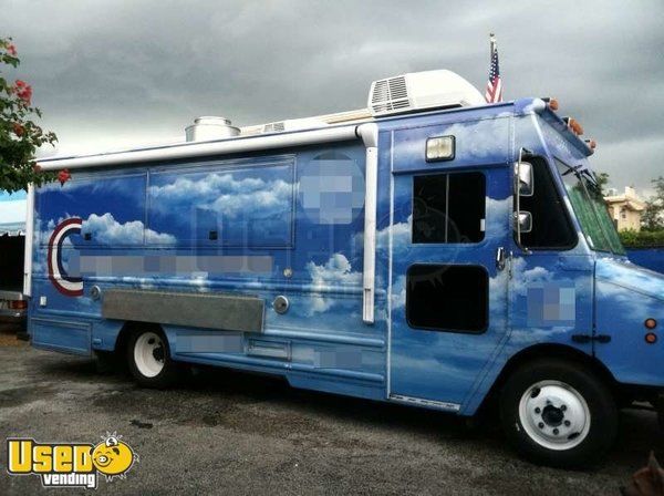 2012 Freightliner Food Truck