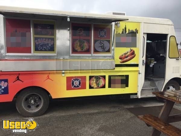 Mobile Kitchen Food Truck