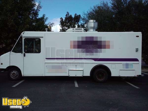 2001 Ford Utilimaster Commercial Catering Truck