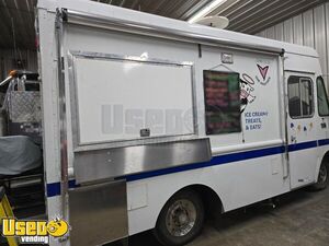 Well Equipped - Chevrolet P30 Ice Cream and Coffee Truck