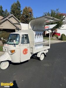 Charming - 2024 10' Piaggio Beverage Tricycle with 7 Individual Taps