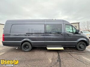 LOW MILES LIKE NEW - 2020 23' Mercedes Benz Sprinter 4500 Food Truck / Catering Van