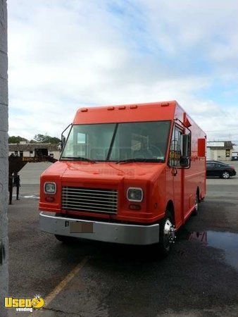 2006 - Freightliner Mercedes Diesel Stepvan Food Truck