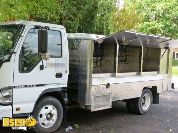 2006 - Isuzu NPR Lunch Truck