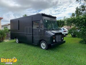 Ready to Work 21' Step Van Food Truck / Used Mobile Kitchen Unit