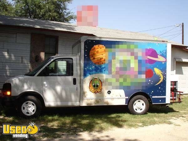 2004 - GMC Snow Ball / Shaved Ice / Raspados Truck