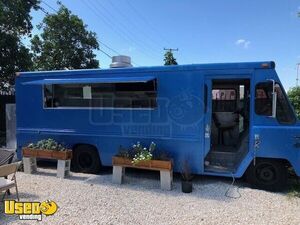 Amazing Chevy 26' Step Van Kitchen Food Truck / Used Mobile Kitchen