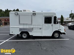 2002 Workhorse P42 Soft Serve Ice Cream Truck | Mobile Vending Unit
