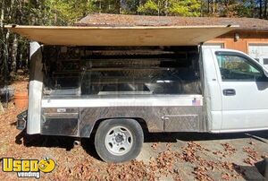 Preowned - 2000 GMC Sierra 2500 Lunch Serving Food Truck