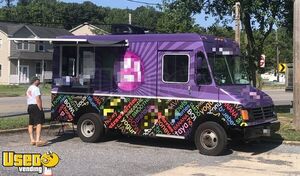 Well Maintained - 2004 11' Workhorse  P42 All-Purpose Food Truck