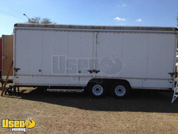 20' - 1993 Wells Cargo Enclosed Vending Trailer