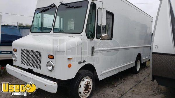 2006 - 22' Workhorse TK Stepvan Food Truck / Used Mobile Food Unit