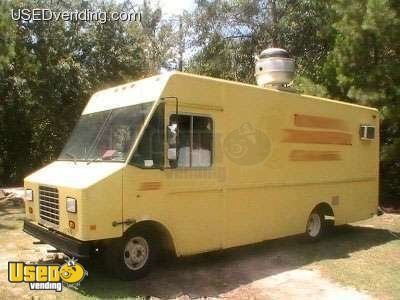 1995 GMC UtiliMaster Mobile Kitchen