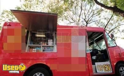 2002- Utilimaster 10' Step Van Food Truck