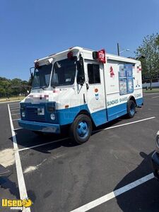 14' GMC P30 Soft Serve Ice Cream/Smoothie Truck Mobile Vending Unit