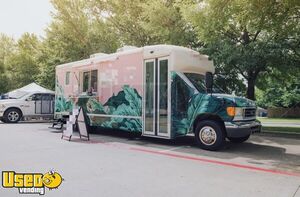 Low Mileage - 2006 Ford Starcraft Food Truck | Mobile Street Vending Unit