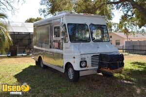 Used Ford Econoline Kitchen Food Truck / Kitchen on Wheels