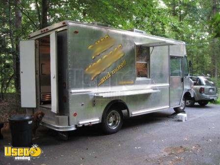 2002 Grumman Olsen Step Van Concession Hot Dog Truck