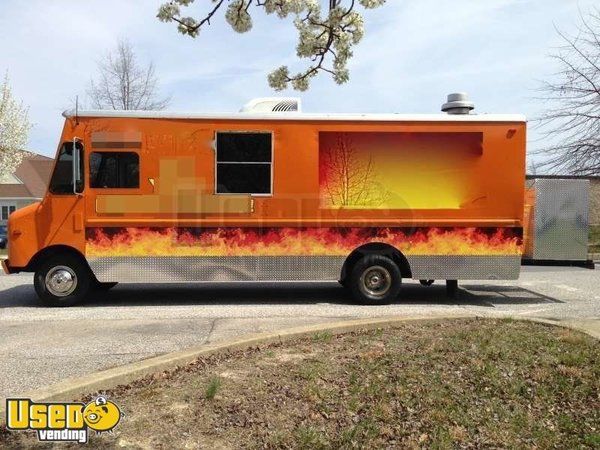 1989 - Chevy P30 Food Truck