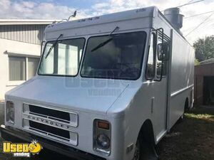 Chevrolet P30 Mobile Kitchen Food Truck with Pro Fire Suppression System