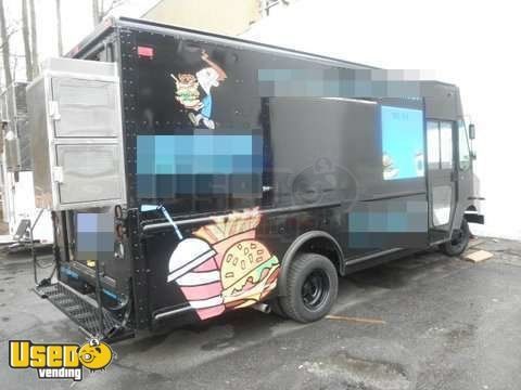 2008 - 14' Ford E-450 Turnkey Food Truck