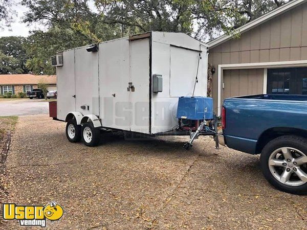 Gorgeous 2006 - 16' Food Concession Trailer / Ready to Work Mobile Kitchen