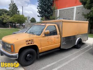 GMC Sierra Lunch Serving Food Truck | Mobile Food Unit