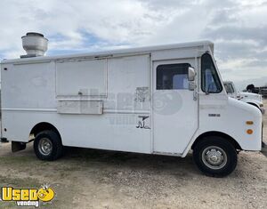 Chevrolet Grumman P30 Food Truck Mobile Street Vending Unit