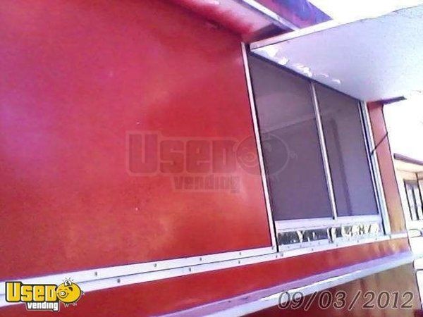 2009 - 12' Concession Trailer