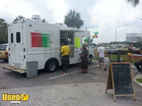 1995 - Chevrolet P30 Custom Built Food Truck