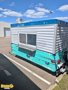 Cute Vintage Style 7' x 10' Star Craft Food Concession Trailer with Fire Suppression System