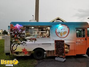 International Step Van Kitchen Food Truck | Mobile Food Unit