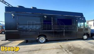 2015 - 30' Freightliner MT-45 Diesel Food Truck / Commercial Mobile Kitchen