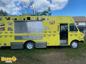 28' Chevrolet P30 Diesel Food Truck with Unused 2019 Kitchen