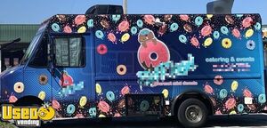 TURN KEY - 2004 Ford E-350 Mini Donut Food Truck with Inventories