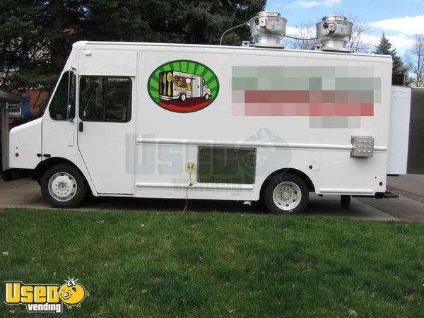 2009 - Workhorse Step Van Food Truck