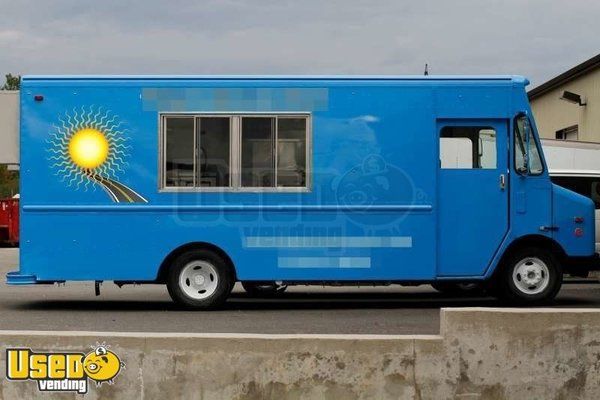 1997 - Chevy P30 Food Truck / Mobile Kitchen