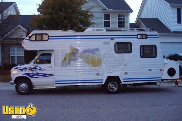 1982 - 24' Turnkey Ford Food Vending Truck