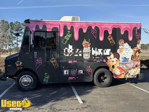 Eye Catching - 2002 Workhorse Ice Cream/Soft Serve Truck