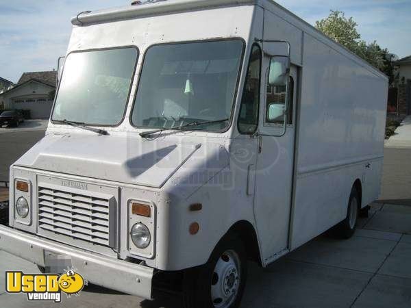 1995 - GMC Grumman Food Truck