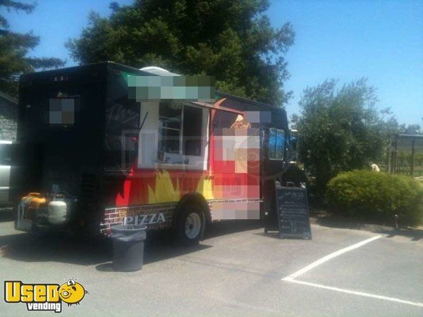 1987 - Ford E350 Wood Fired Pizza Truck