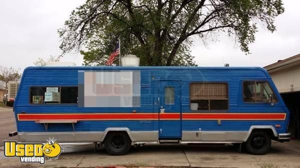 Chevy P30 Food Truck