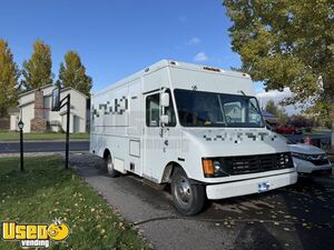 Chevrolet P-30 Diesel All-Purpose Food Truck Mobile Food Unit