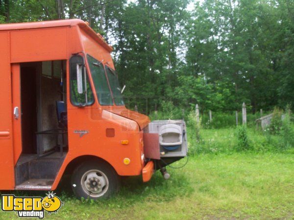 Chevy Grumman Mobile Kitchen Food Truck