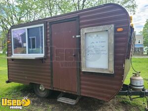 Health Dept Approved 1972 Yellowstone 17' Vintage Food Concession Trailer