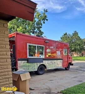 Inspected and Permitted 21' Chevy P30 Food Truck with Ansul Fire Suppression